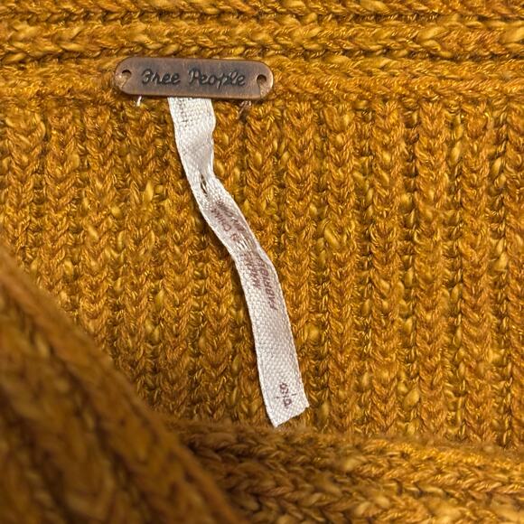 Free People On My Side Sweater Size SM Oversized Chunky Mustard Brown Pre-Owned - Picture 3 of 3